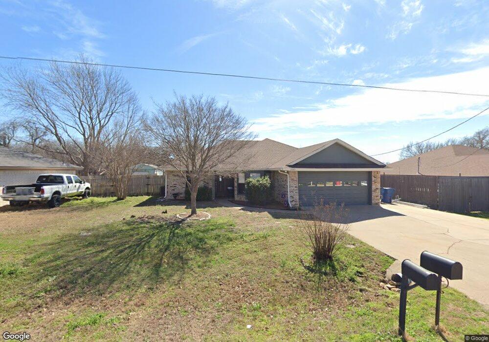 3949 Country Meadows Cir, Granbury, TX 76049 - photo 1