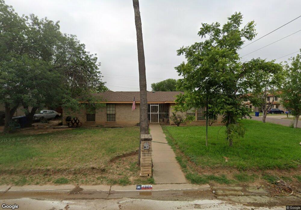 1301 Greenway Ln, Laredo, TX 78041 - photo 1