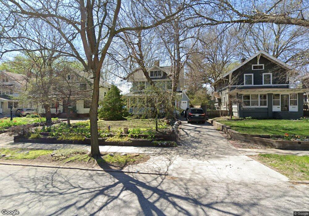 1250 41st St, Des Moines, IA 50311 - photo 1