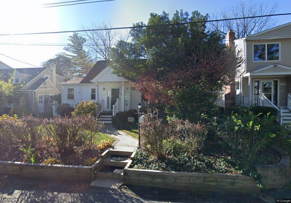 8510 Salem Way, Bethesda, MD 20814 - photo 1