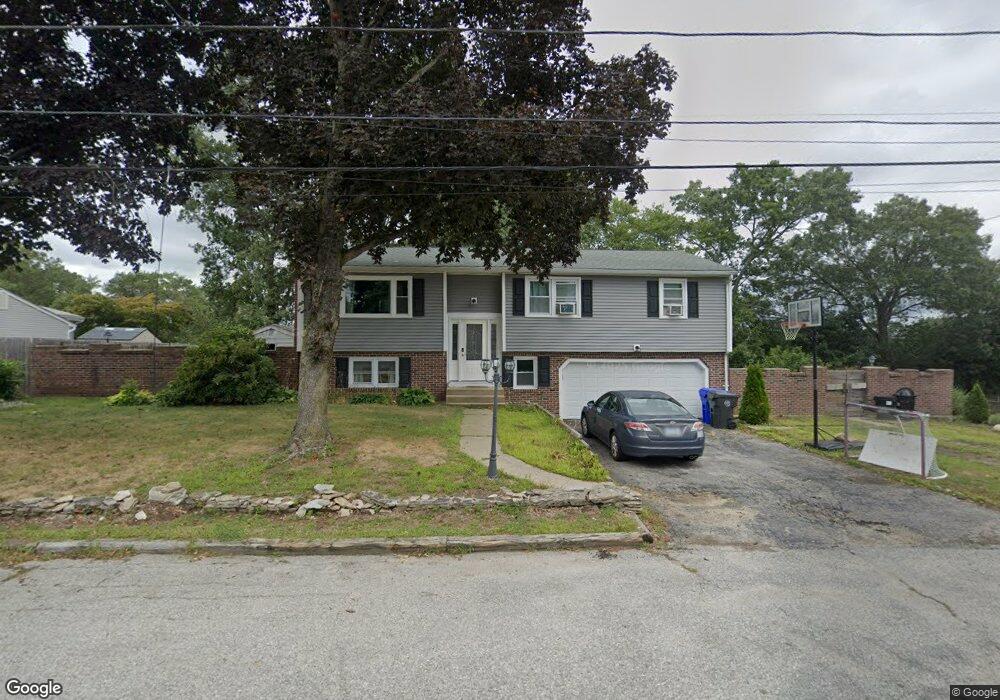 46 Robin Ln, West Warwick, RI 02893 - photo 1