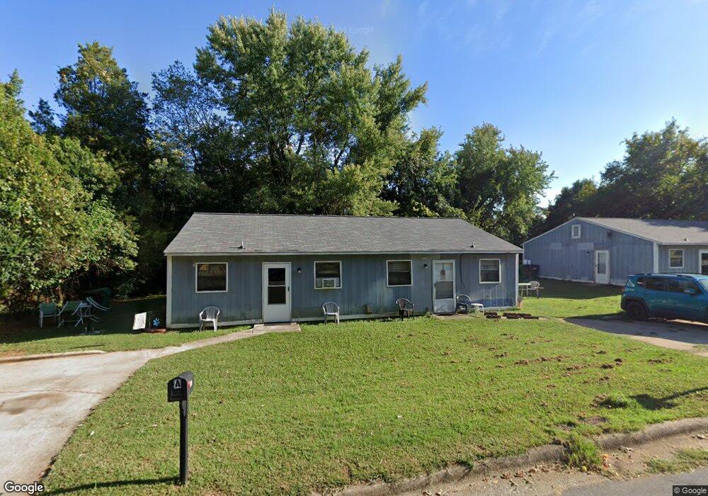 1002 E Kearns Ave, High Point, NC 27260 - photo 1