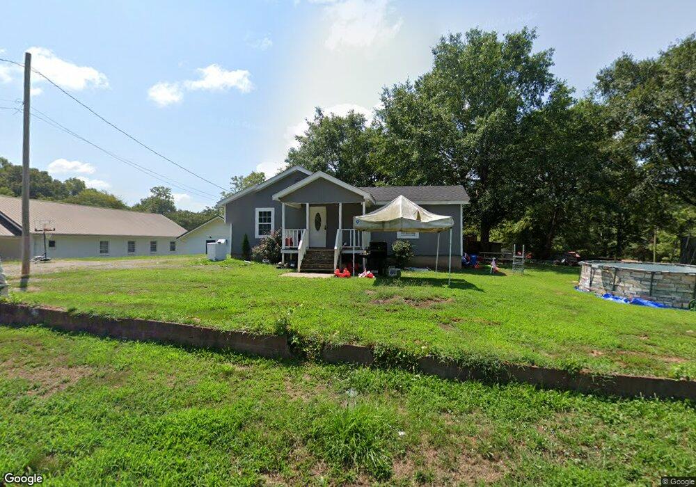 208 Scobie Ave, Dalton, GA 30721 - photo 1