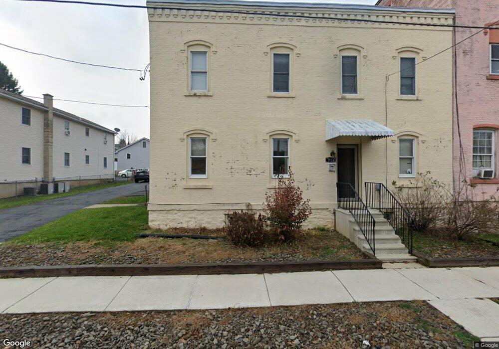 715 Mill St, Dunmore, PA 18512 - photo 1