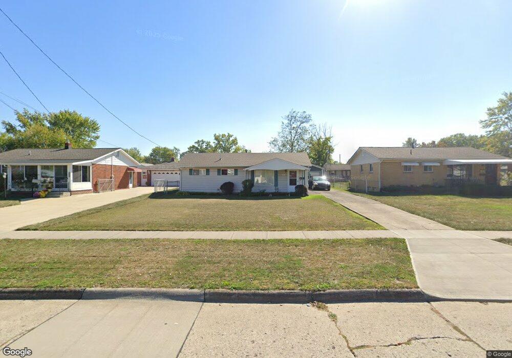 1976 E 37th St, Lorain, OH 44055 - photo 1