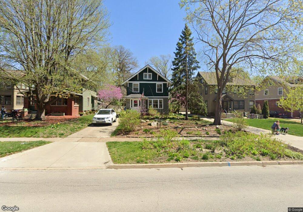 1251 42nd St, Des Moines, IA 50311 - photo 1