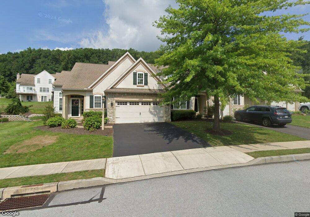 1020 Aris Pear Way unit 7, Downingtown, PA 19335 - photo 1