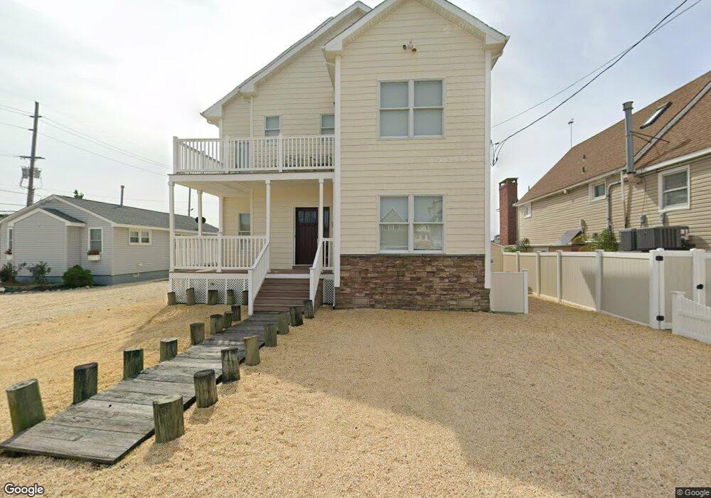 335 W Kupper Dr unit AUGUST ONLY, Mantoloking, NJ 08738 - photo 1