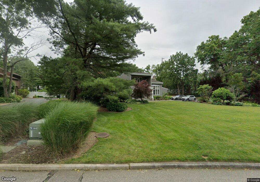 2 E Gate Rd, Port Washington, NY 11050 - photo 1