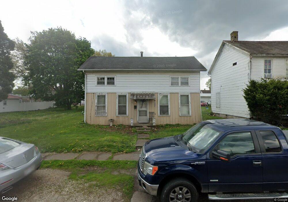 663 Elm St, Coshocton, OH 43812 - photo 1