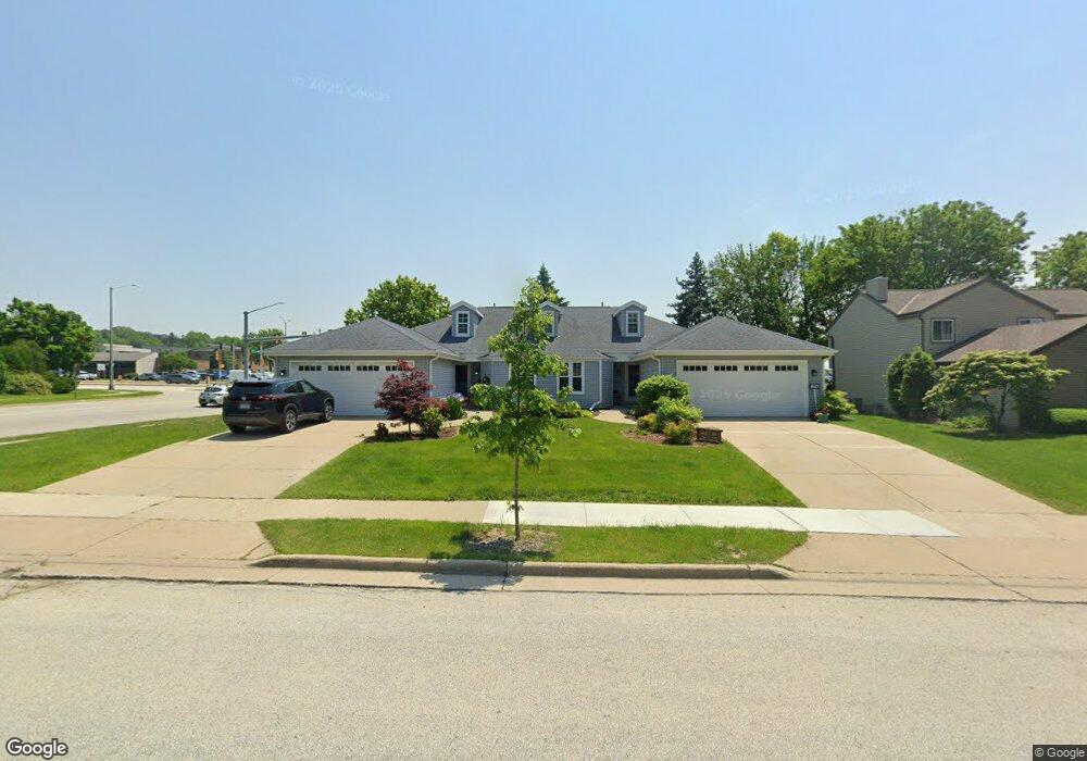 1623 Stardust Dr, Waukesha, WI 53186 - photo 1