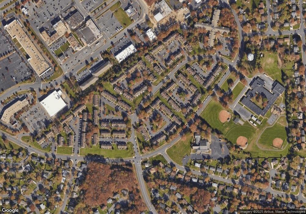 141 Edinburgh Square, Sterling, VA 20164 - photo 1