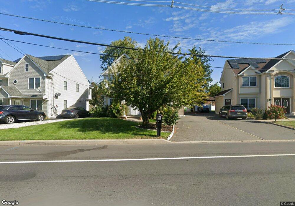 168 Parsonage Rd, Edison, NJ 08837 - photo 1