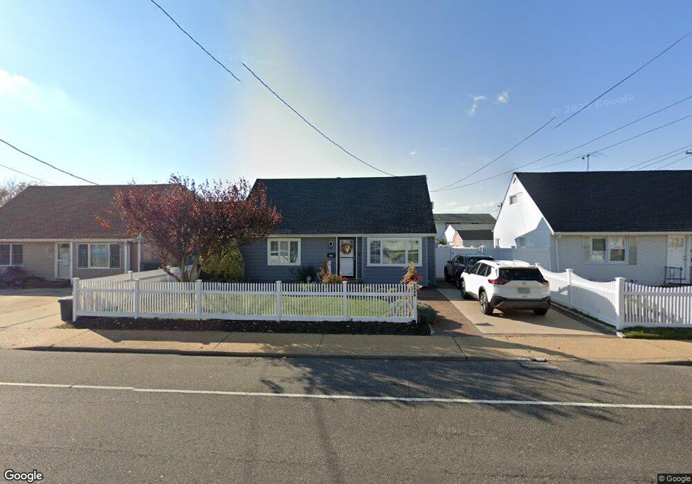 2946 Oceanside Rd, Oceanside, NY 11572 - photo 1