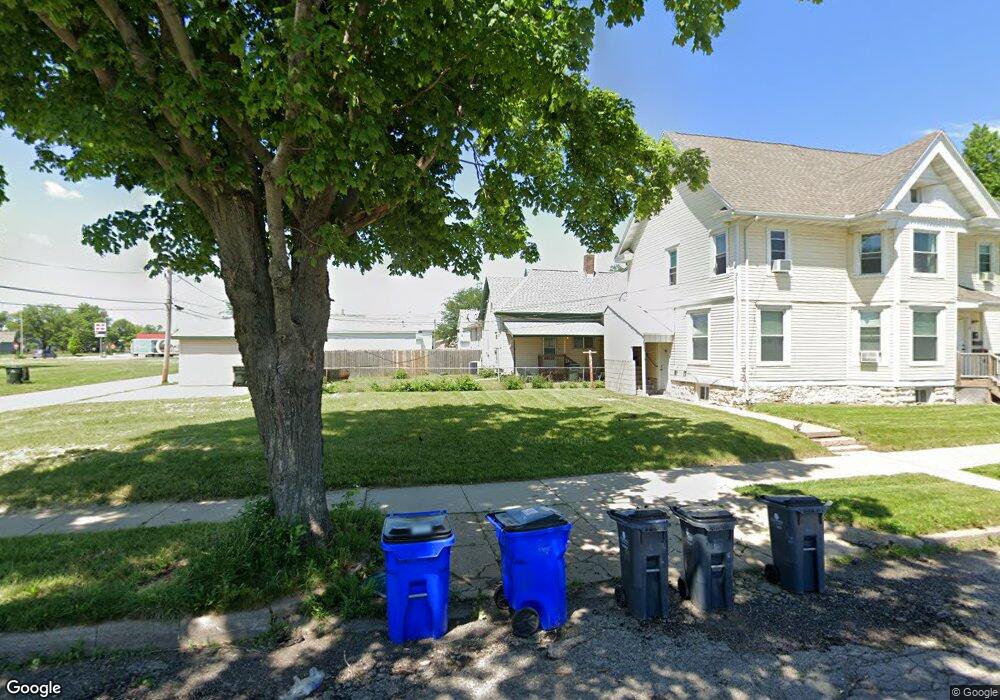 614 4th St NW, Cedar Rapids, IA 52405 - photo 1