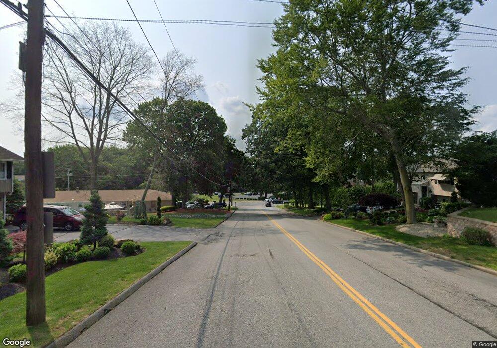 24 Meshanticut Valley Pkwy, Cranston, RI 02920 - photo 1