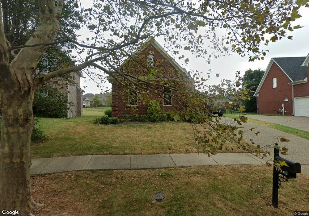 11045 Radleigh Ln, Louisville, KY 40291 - photo 1