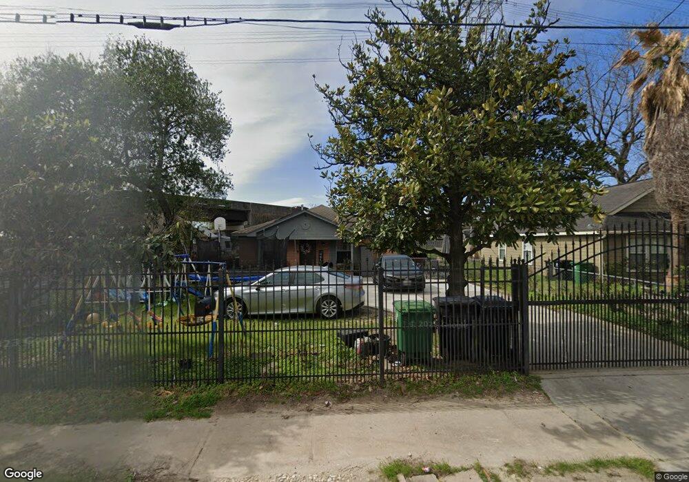 6315 W Hardy Rd, Houston, TX 77022 - photo 1