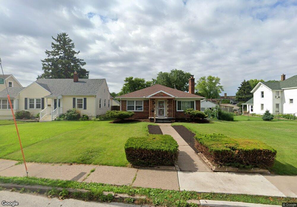1445 E High St, Davenport, IA 52803 - photo 1