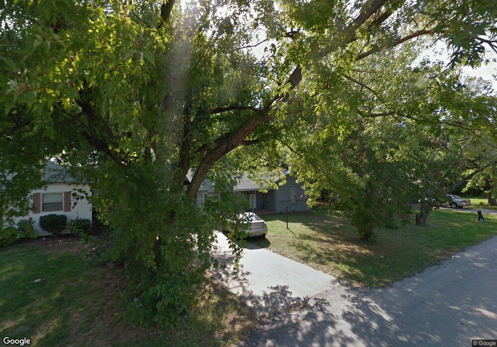 1403 N Minnesota Ave, Shawnee, OK 74801 - photo 1