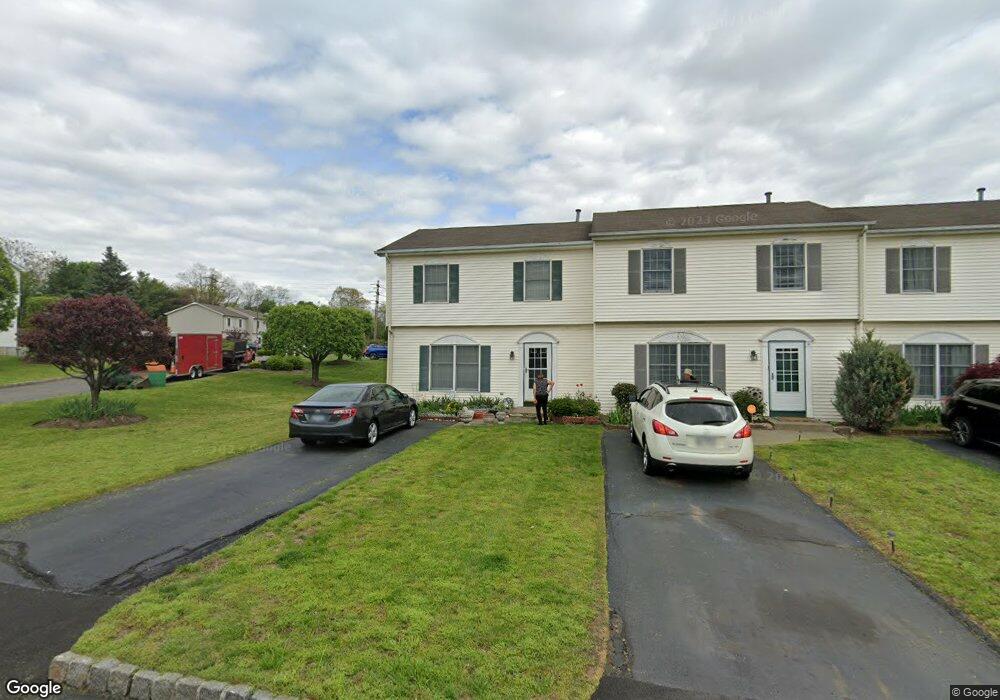 1 Komonchak Cir, West Haverstraw, NY 10993 - photo 1