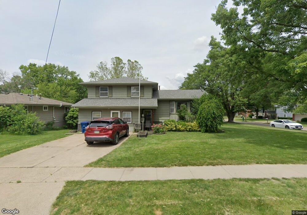 3220 Hull Ave, Des Moines, IA 50317 - photo 1