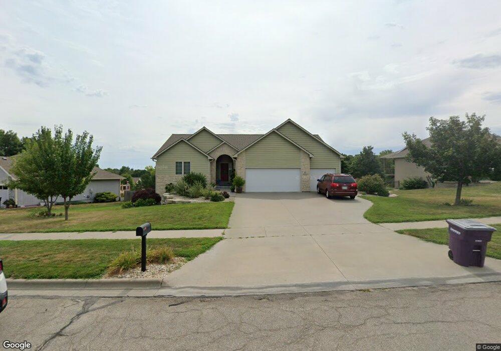 117 Firethorn Dr, Manhattan, KS 66503 - photo 1