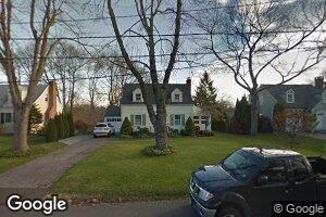 25 Lee Dr, Fairfield, CT 06824