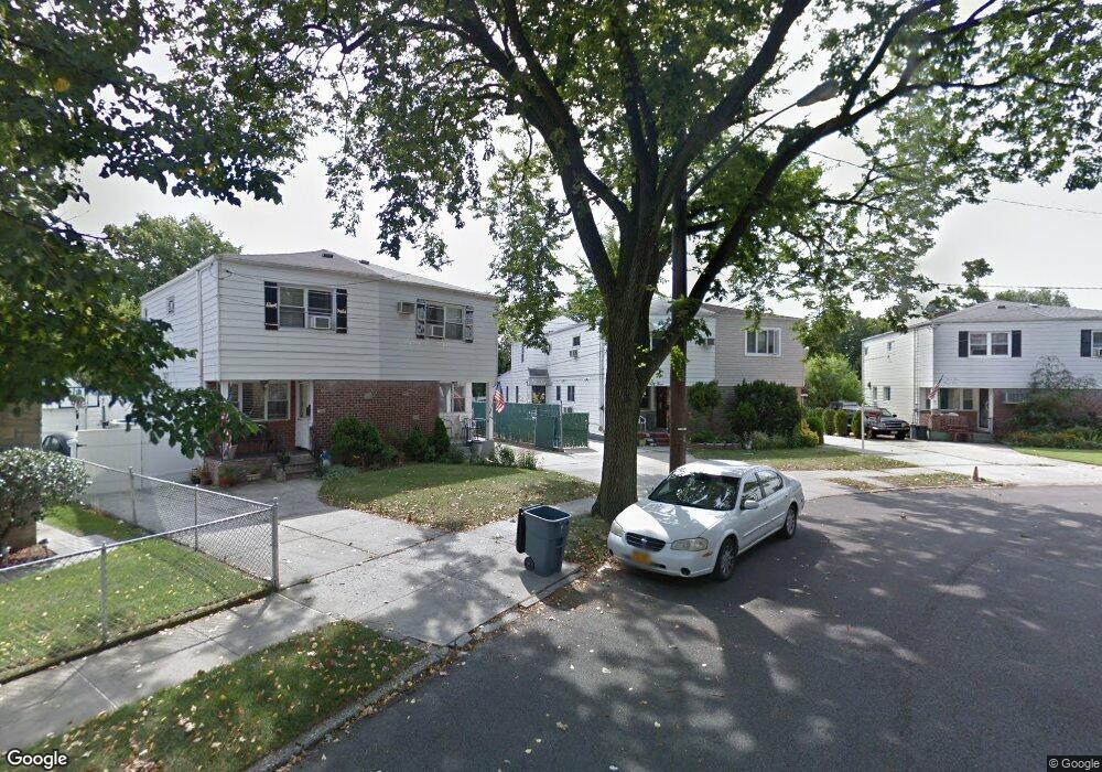 6453 138th St, Flushing, NY 11367 - photo 1