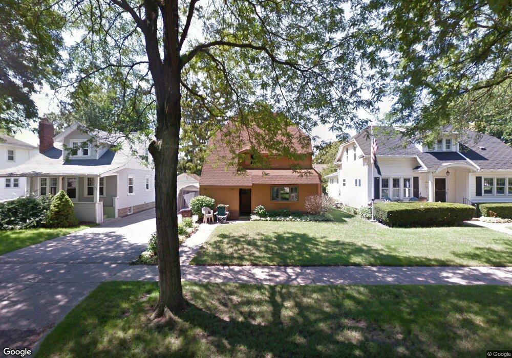 907 Durant St, Lansing, MI 48915 - photo 1