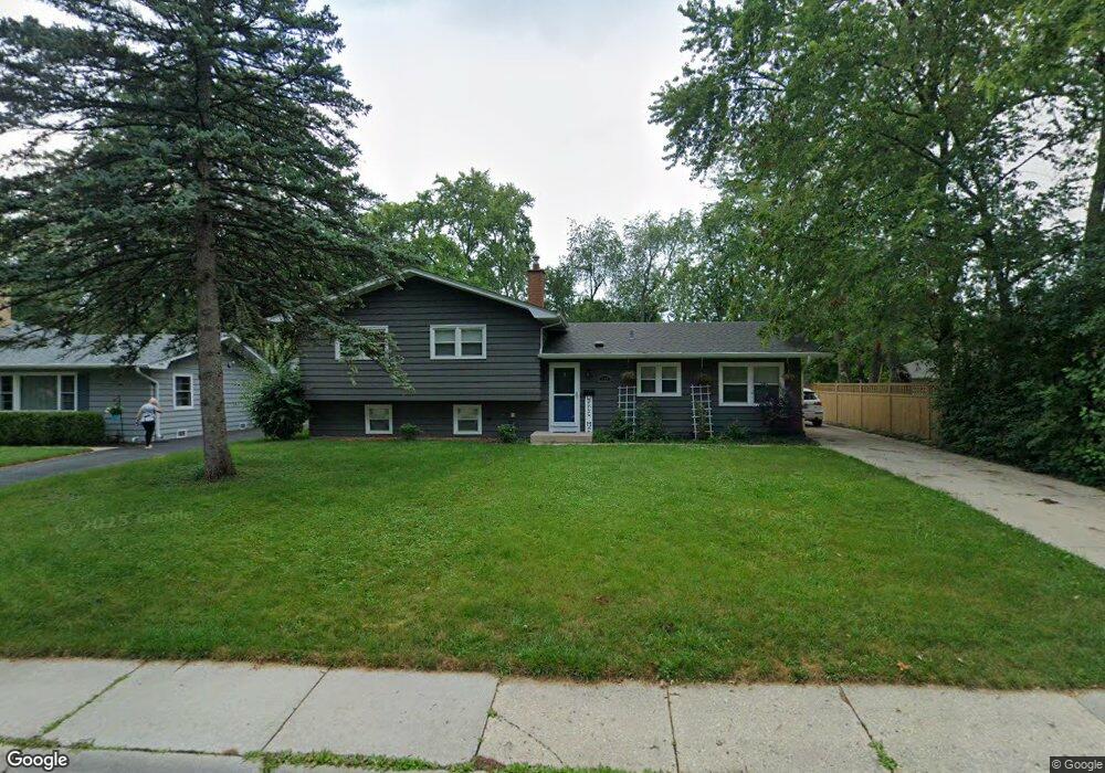 835 Emerald Dr, Naperville, IL 60540 - photo 1