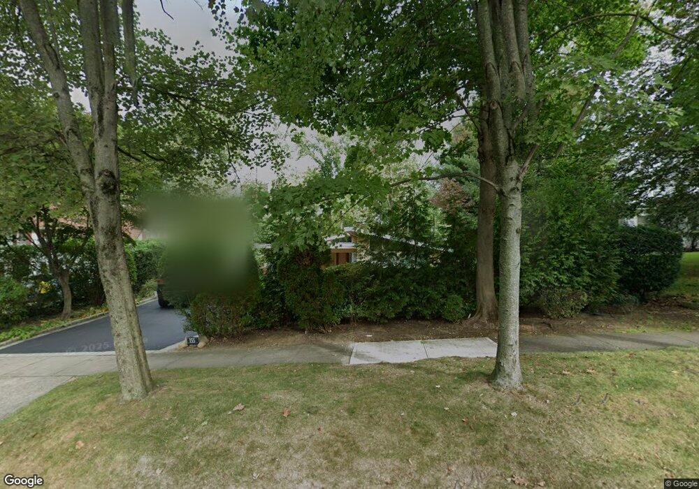 155 Schenck Ave, Great Neck, NY 11021 - photo 1