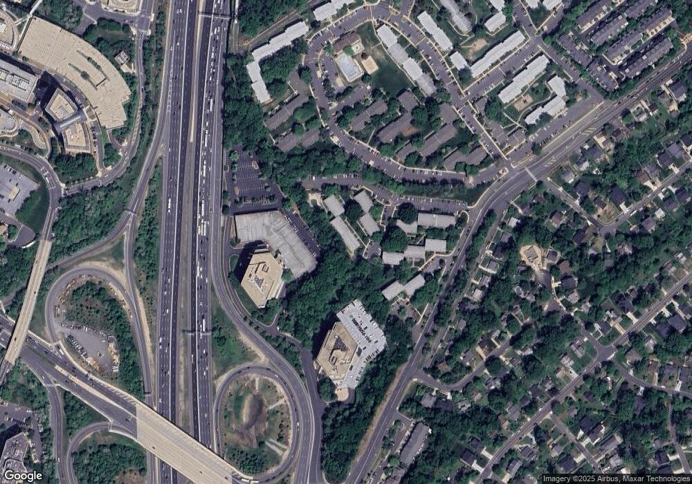 7833 Enola St unit TA10, McLean, VA 22102 - photo 1