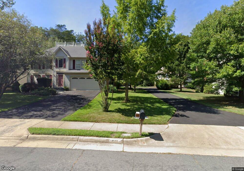 9136 Wood Pointe Way, Fairfax Station, VA 22039 - photo 1