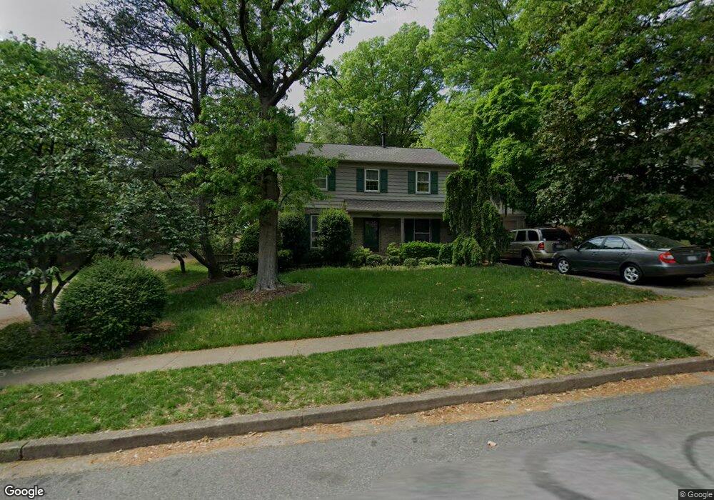 6812 Stoneybrooke Ln, Alexandria, VA 22306 - photo 1