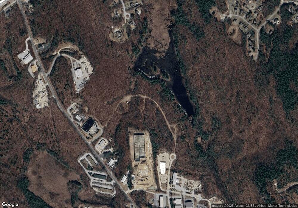 10 Eastpoint Dr, Hooksett, NH 03106 - photo 1