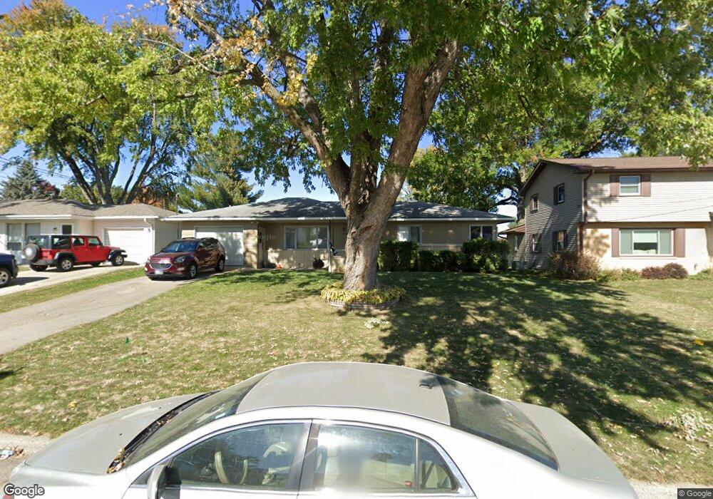 2008 N 3rd Ave E, Newton, IA 50208 - photo 1