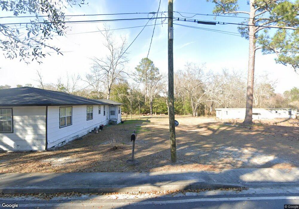 331 Littles St, Claxton, GA 30417 - photo 1