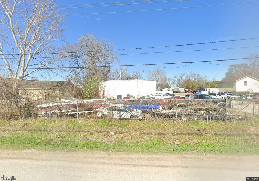 610 Pickering St, Houston, TX 77091 - photo 1