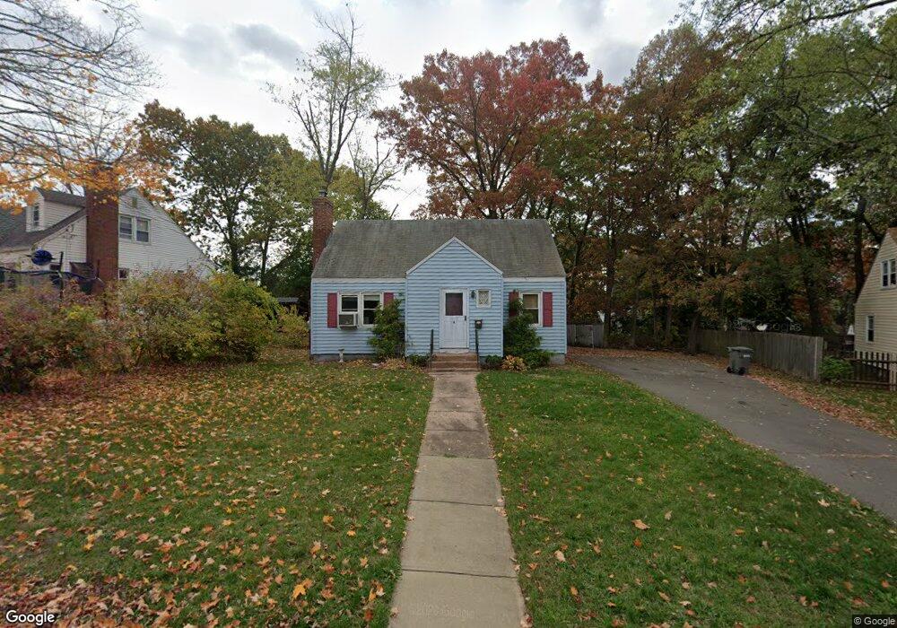 8 Hartland Rd, Manchester, CT 06042 - photo 1