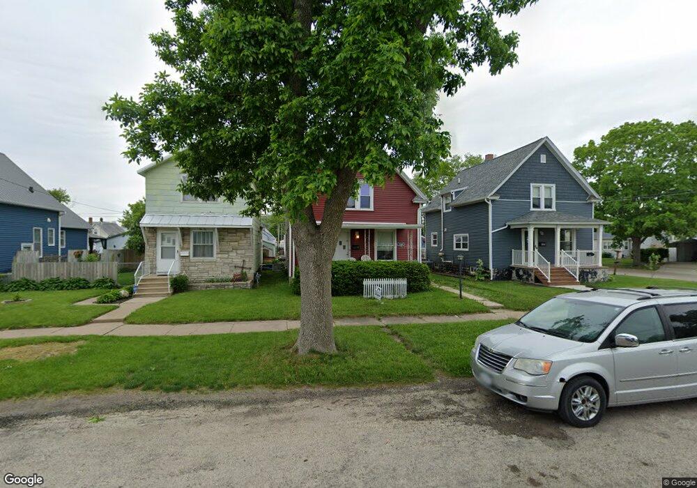 1008 8th St SW, Cedar Rapids, IA 52404 - photo 1