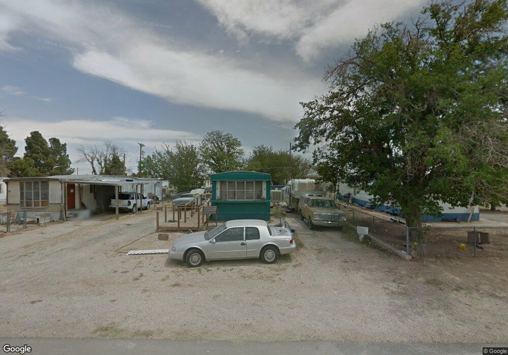 4410 Willow St, Carlsbad, NM 88220 - photo 1