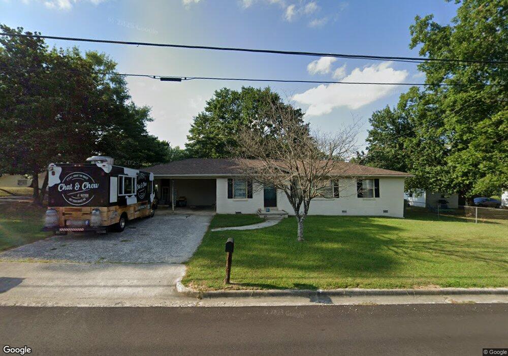 1323 10th St SE, Cullman, AL 35055 - photo 1