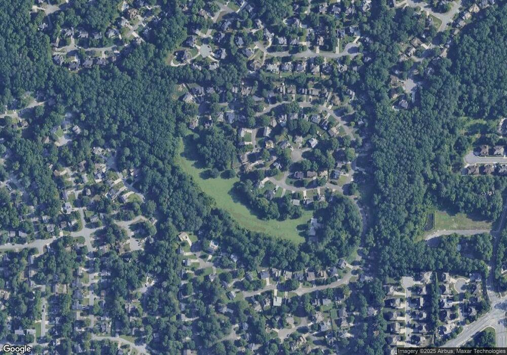 10720 Willow Meadow Cir, Alpharetta, GA 30022 - photo 1