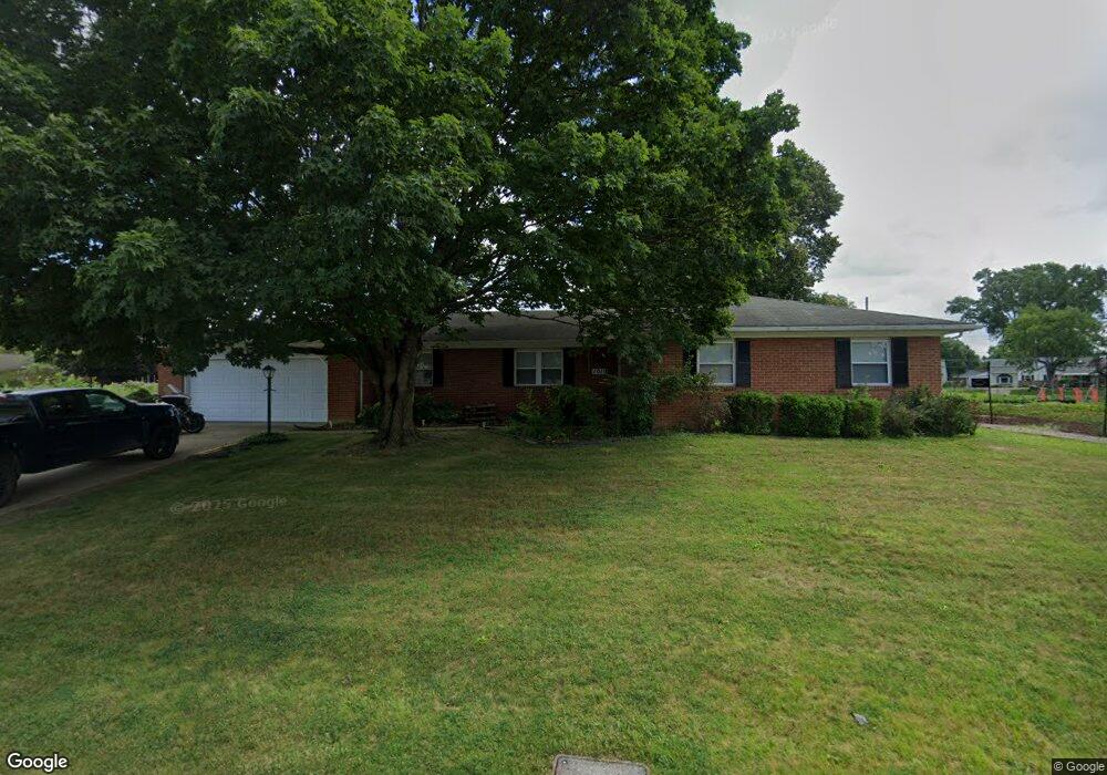 1010 Janet Dr, Columbus, OH 43224 - photo 1