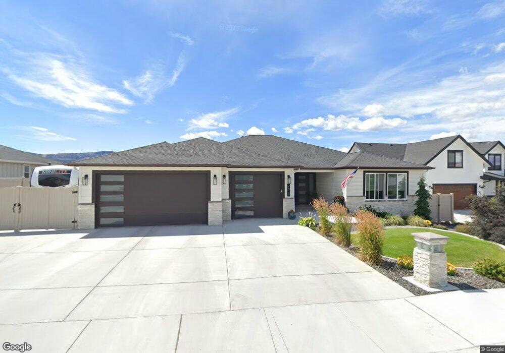 2626 Patriot Way SE, East Wenatchee, WA 98802 - photo 1