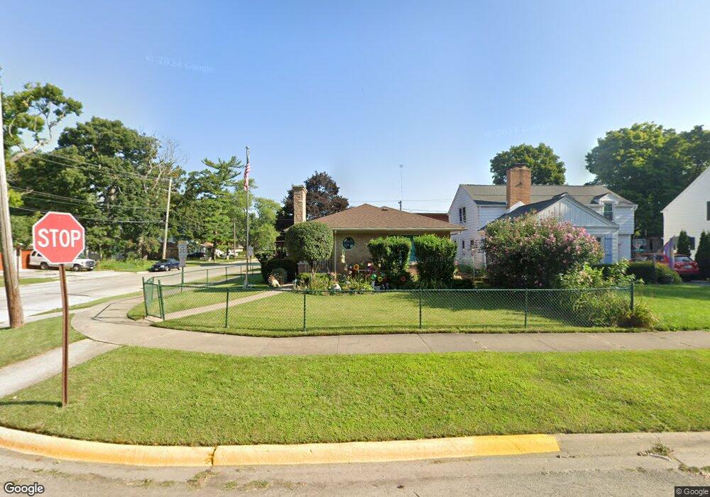 426 Glendenning Place, Waukegan, IL 60087 - photo 1