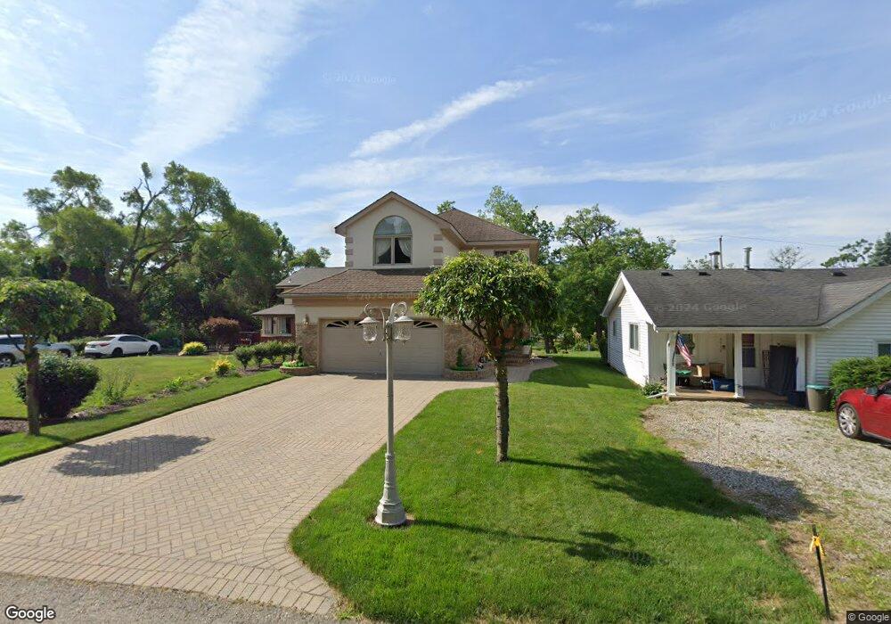 6883 Dandison Blvd, West Bloomfield, MI 48324 - photo 1