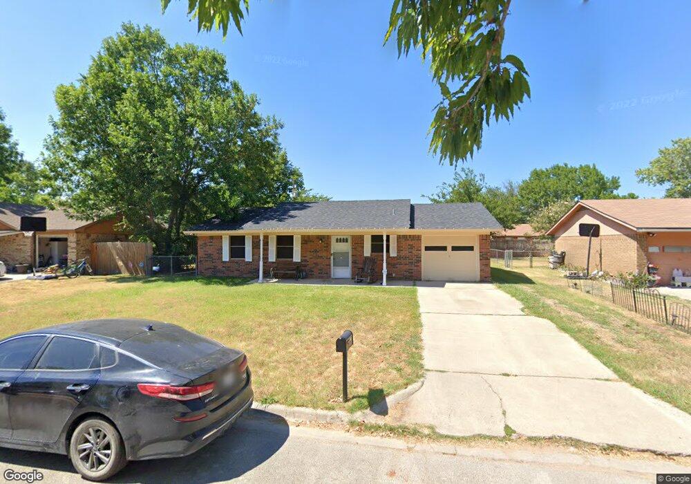 1505 Natalie Dr, Gainesville, TX 76240 - photo 1