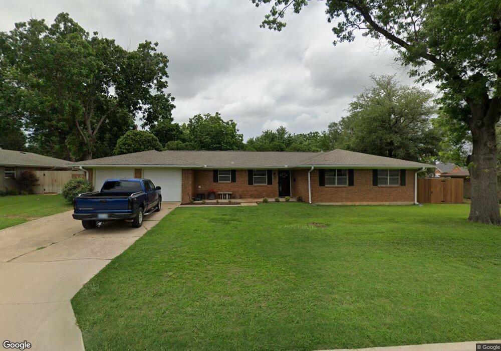 1905 Melody Ln, Ardmore, OK 73401 - photo 1